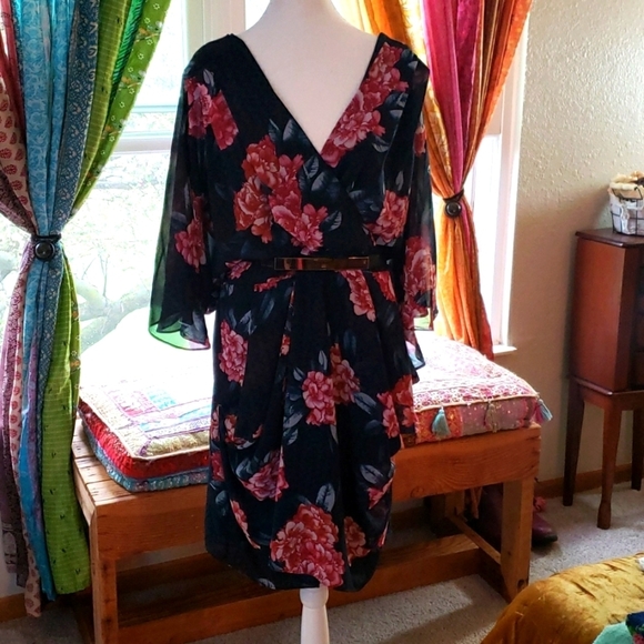 City Chic Dresses & Skirts - FLORAL Jade Midi Dress NWOT